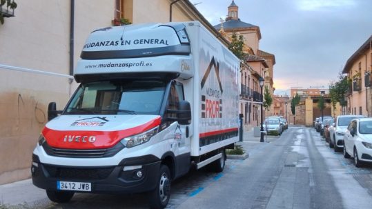 servicio de guardamuebles durante una mudanza